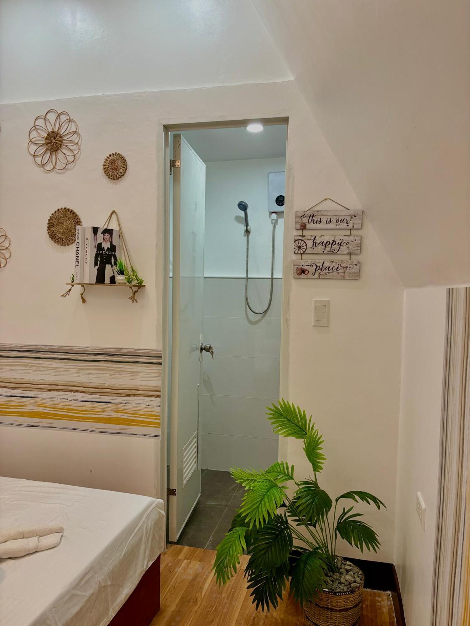 Villa Lovi Panagsama Beach 몰볼 외부 사진
